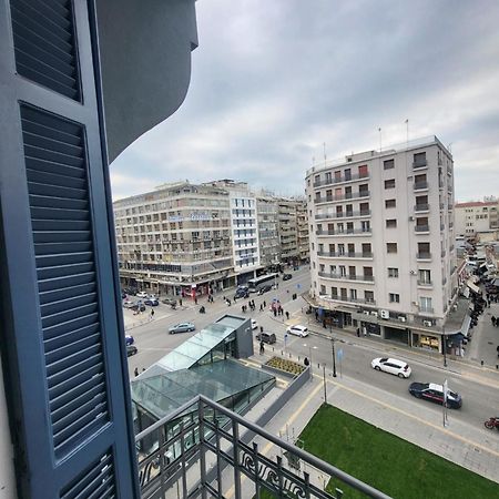 # Alegra Apartment , 10Mtrs From Venizelou Metro Station 塞萨洛尼基 外观 照片